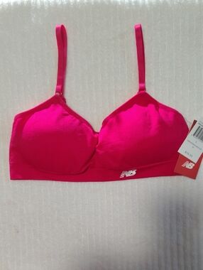 New Balance Women's Bright Pink Seamless Sports Bra